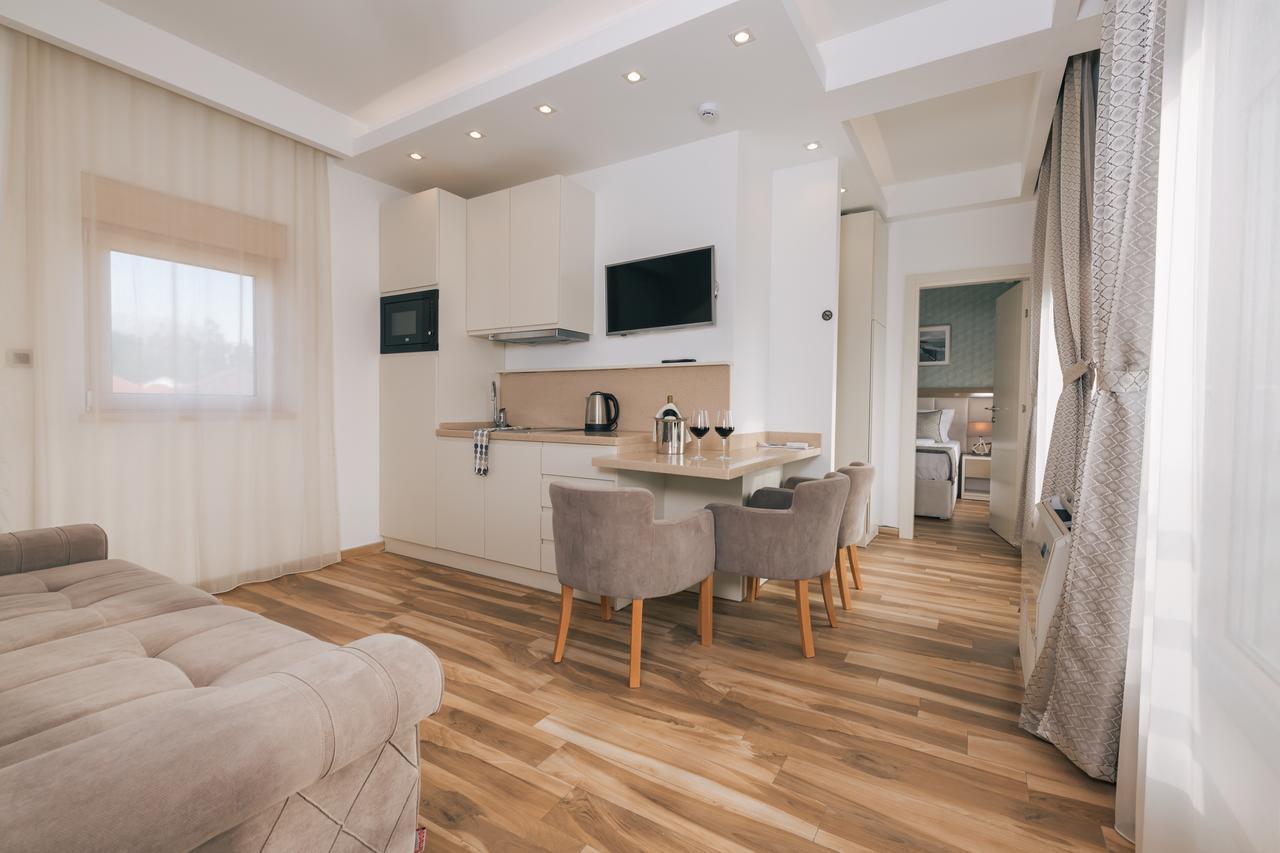 Villa Royal Apartments Тиват Экстерьер фото