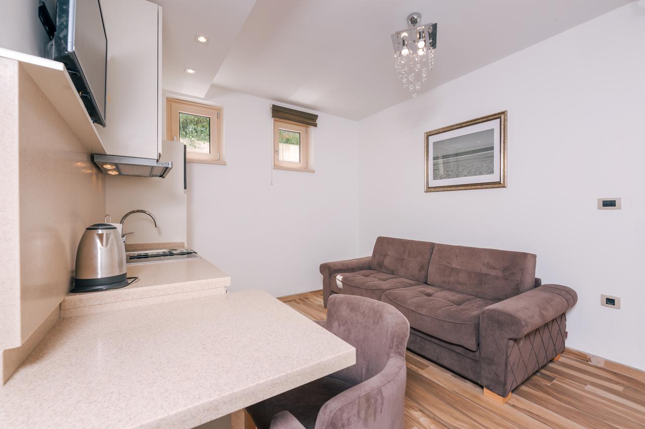 Villa Royal Apartments Тиват Экстерьер фото