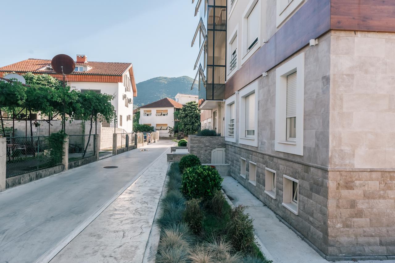 Villa Royal Apartments Тиват Экстерьер фото