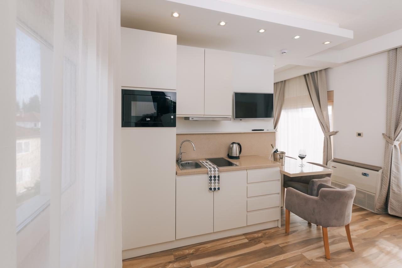 Villa Royal Apartments Тиват Экстерьер фото